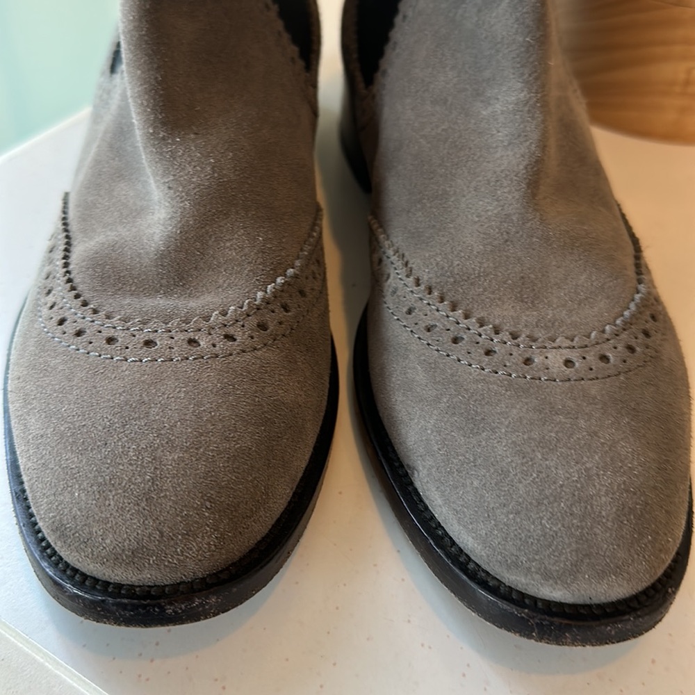 Balenciaga Suede Chelsea  Boots Size 8 - Picture 5 of 11